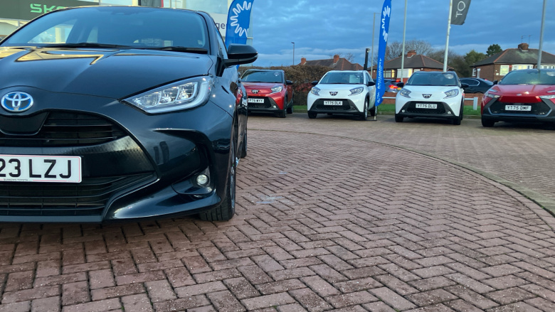 Toyota Yaris 1.5 Hybrid Design 5dr CVT Hybrid Hatchback